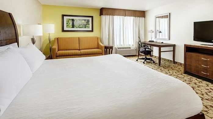 Wyndham Garden New Orleans Airport Hotel เคนเนอร์ ภายนอก รูปภาพ