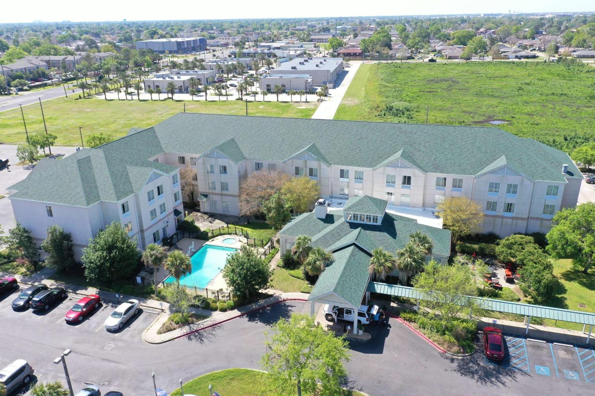 Wyndham Garden New Orleans Airport Hotel เคนเนอร์ ภายนอก รูปภาพ